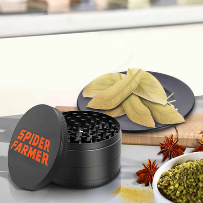 Spider Farmer Spice &amp; Herb Grinder – Hochwertiger Kräutermühle mit scharfem Edelstahl-Messer und 4 Teilen für effizientes Zerkleinern